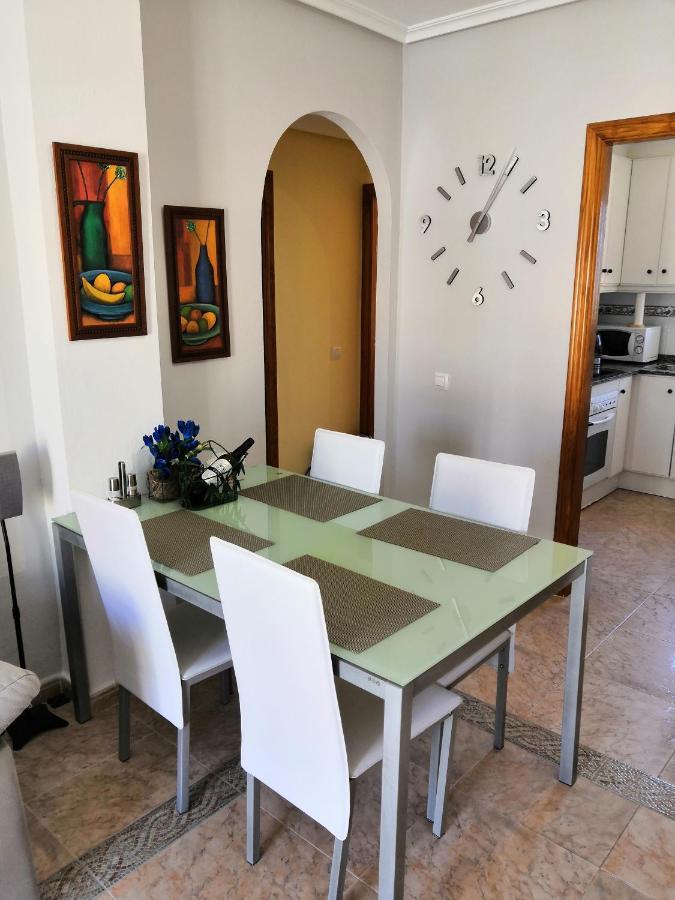 Nice apartment in quiet area Aguas Nuevas Torrevieja Exterior foto