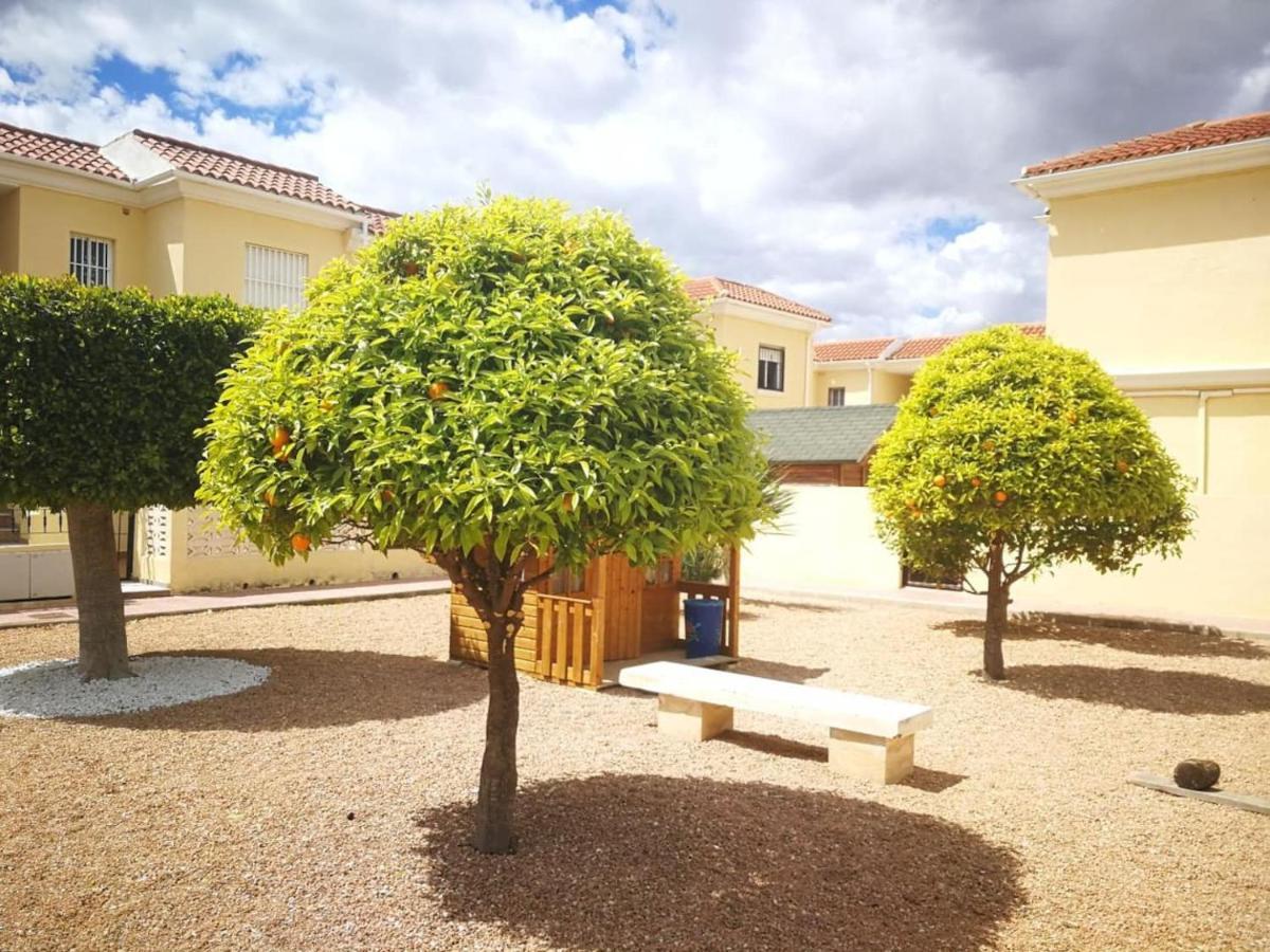 Nice apartment in quiet area Aguas Nuevas Torrevieja Exterior foto